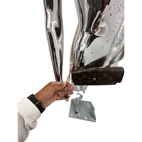 Louis Vuitton Monogram Sarah Wallet on Chain Gold Crossbody Bag Brown 8.5/10 - Picture 3 of 16